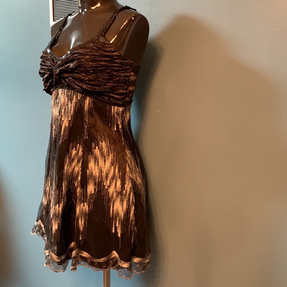 Sequined Party Dress - Picture 4 of 8